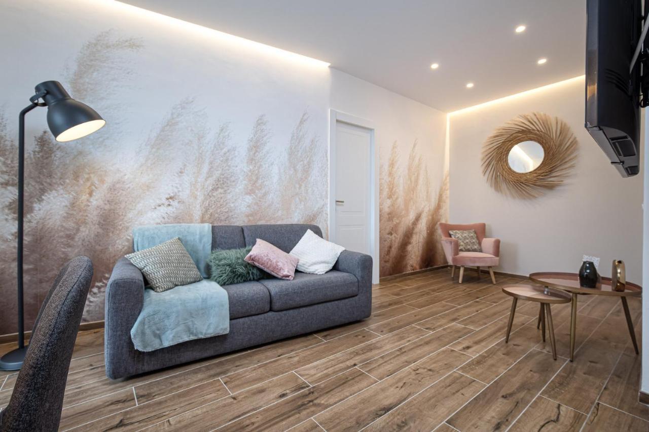 Casa Checca Appartamenti Per Vacanze Caprarola Exteriér fotografie