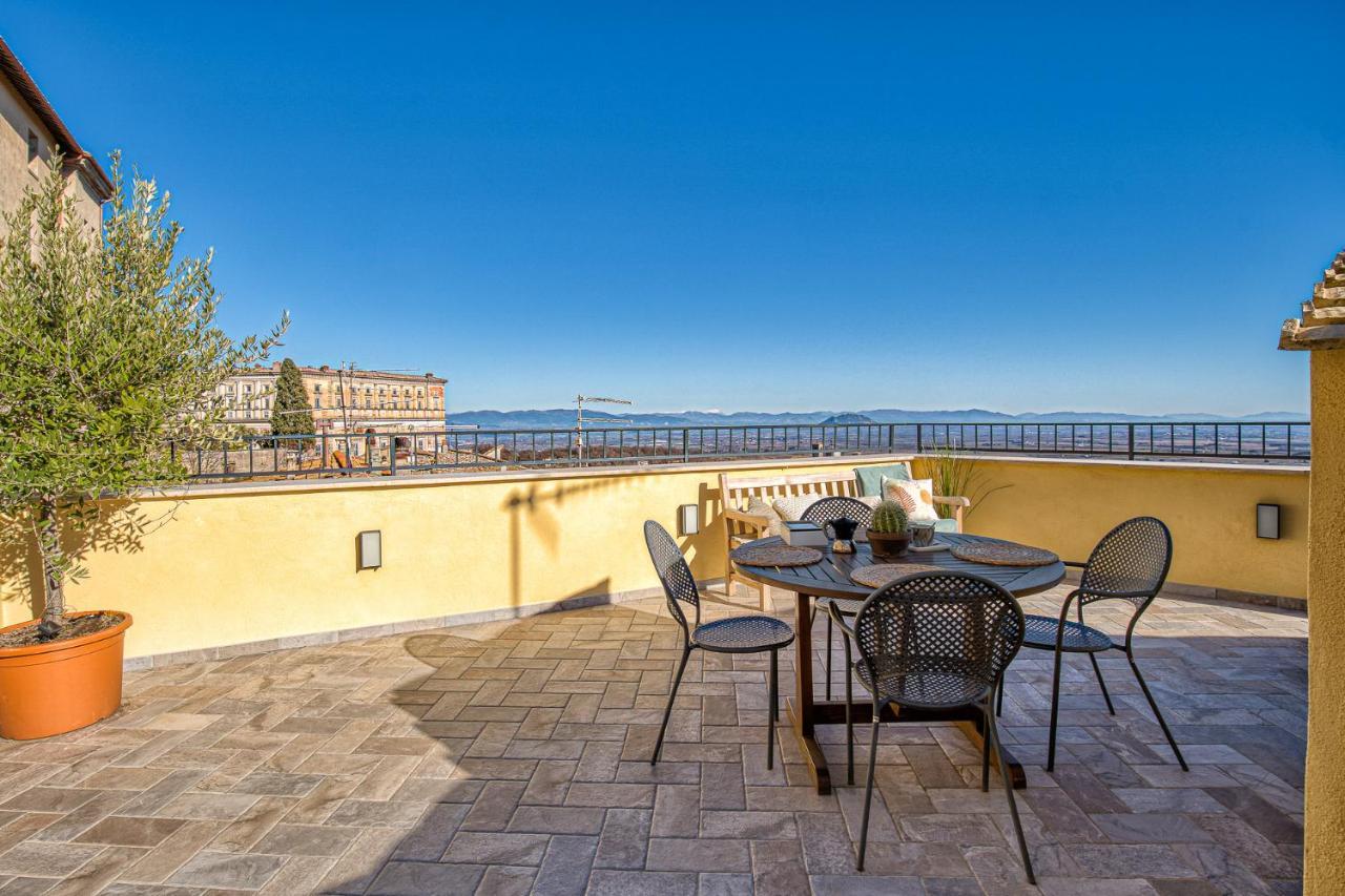 Casa Checca Appartamenti Per Vacanze Caprarola Exteriér fotografie