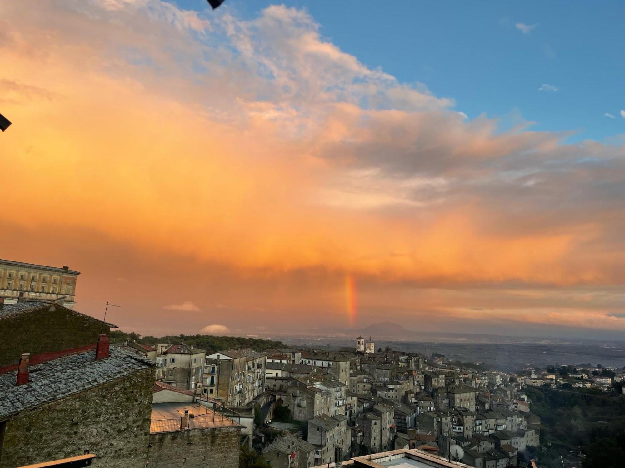 Casa Checca Appartamenti Per Vacanze Caprarola Exteriér fotografie