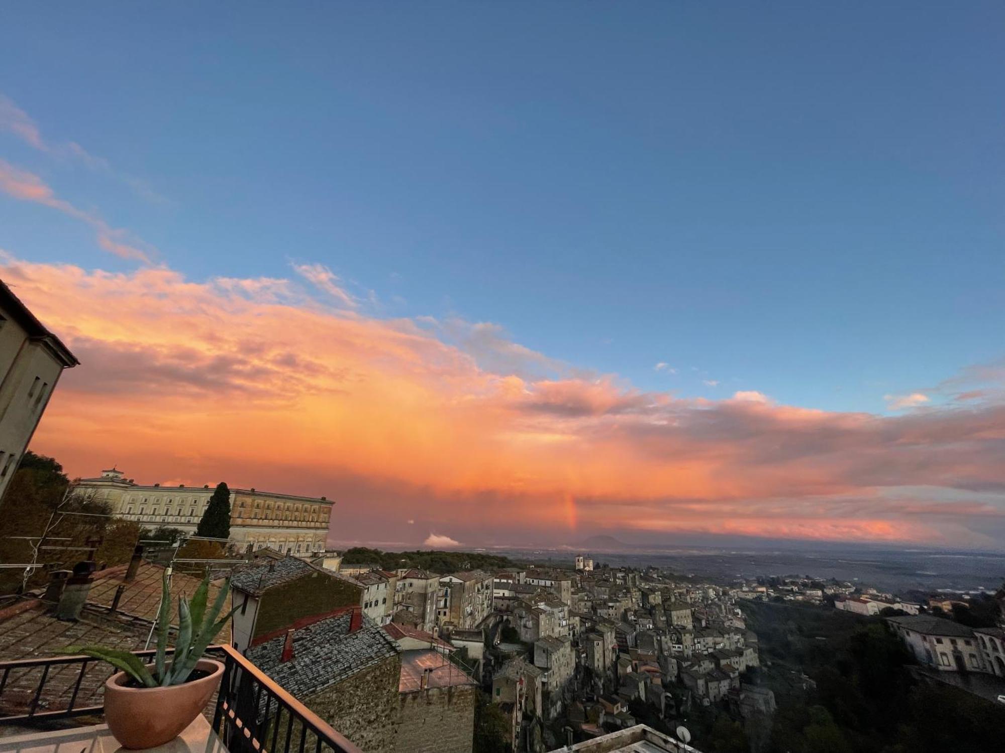 Casa Checca Appartamenti Per Vacanze Caprarola Exteriér fotografie