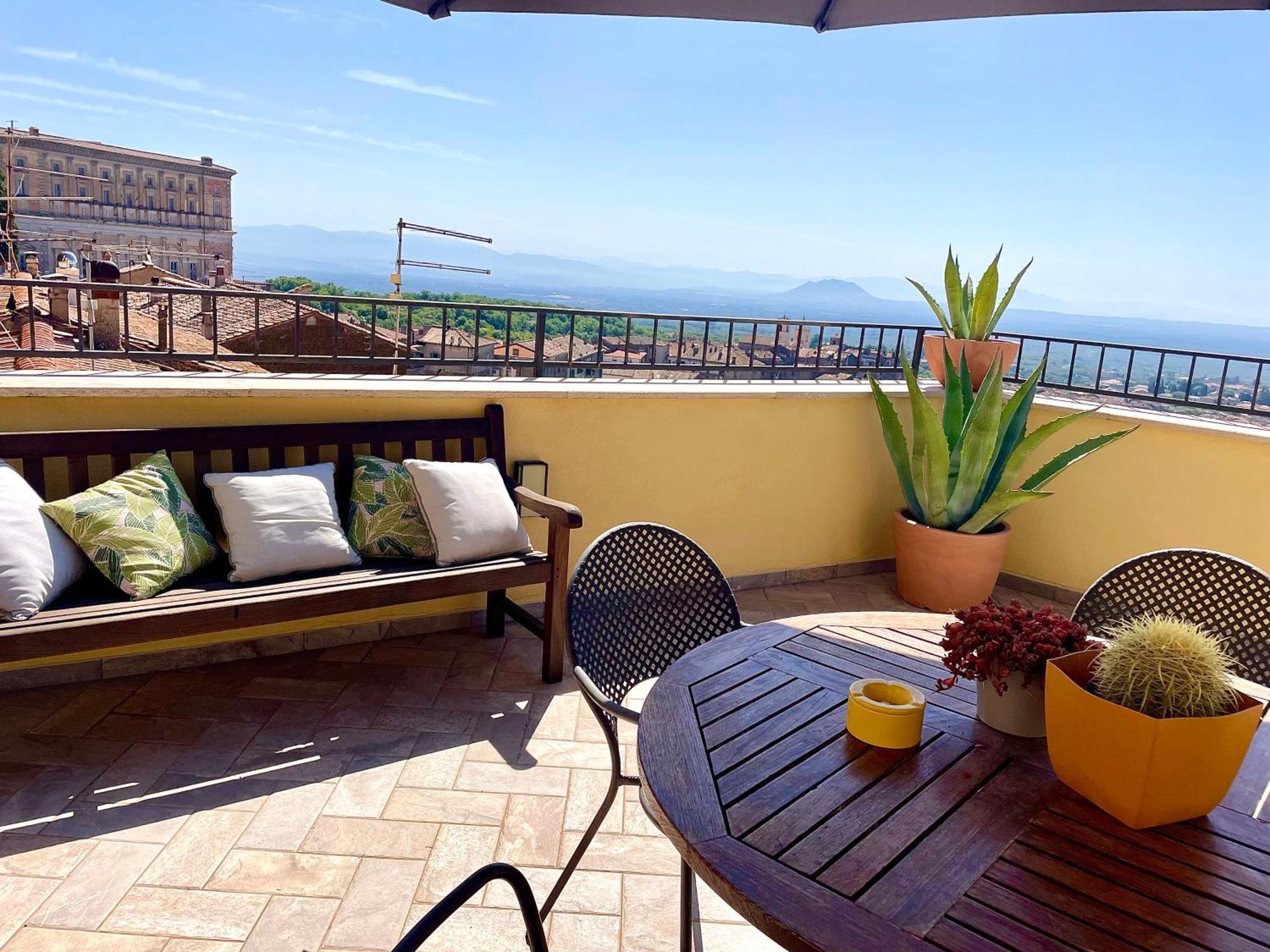 Casa Checca Appartamenti Per Vacanze Caprarola Exteriér fotografie